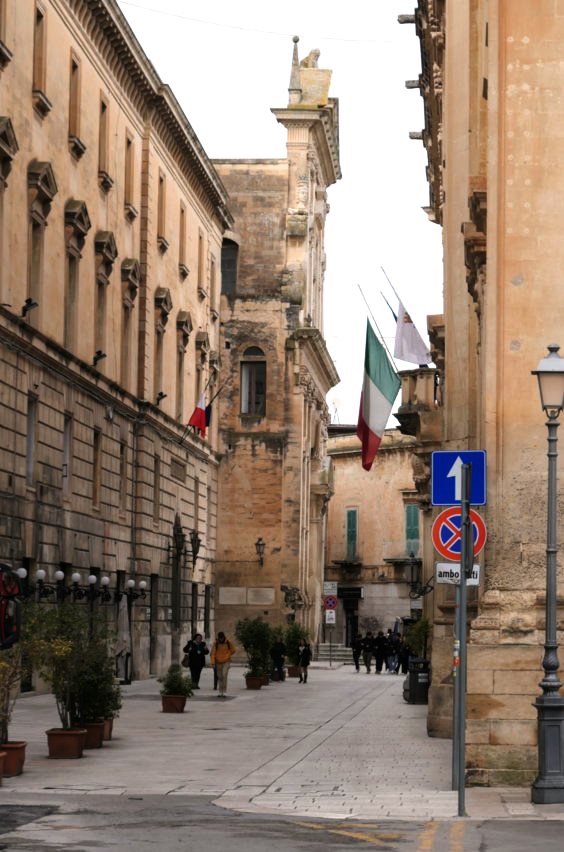 LECCE – THE BAROQUE JEWEL OF PUGLIA – Paris Plus Plus