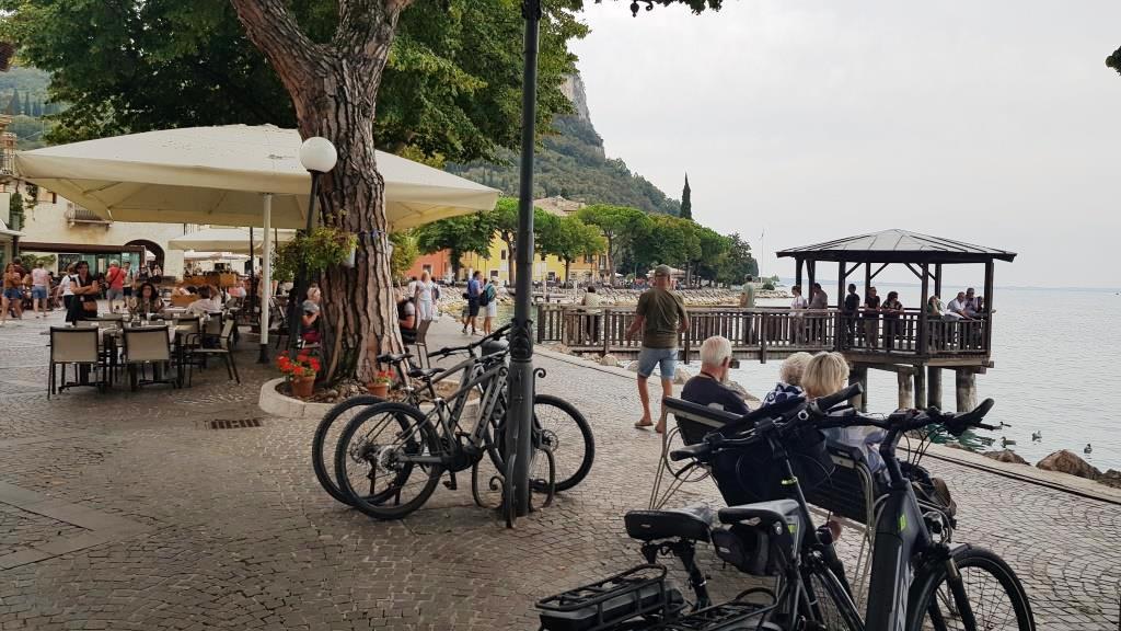ITALY’S IDYLLIC LAKE GARDA Paris Plus Plus