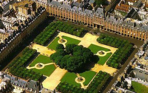 The Place Des Vosges Through The Seasons Paris Plus Plus