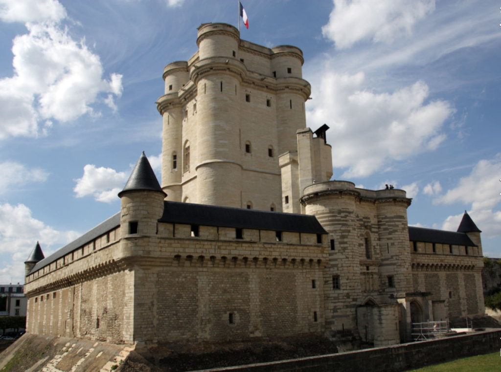 LE CHÂTEAU DE VINCENNES – A MEDIEVAL FORTRESS IN PARIS – Paris Plus Plus